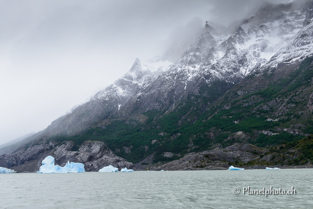 Parc de Torres del Paine - Lac Gris et son glacier